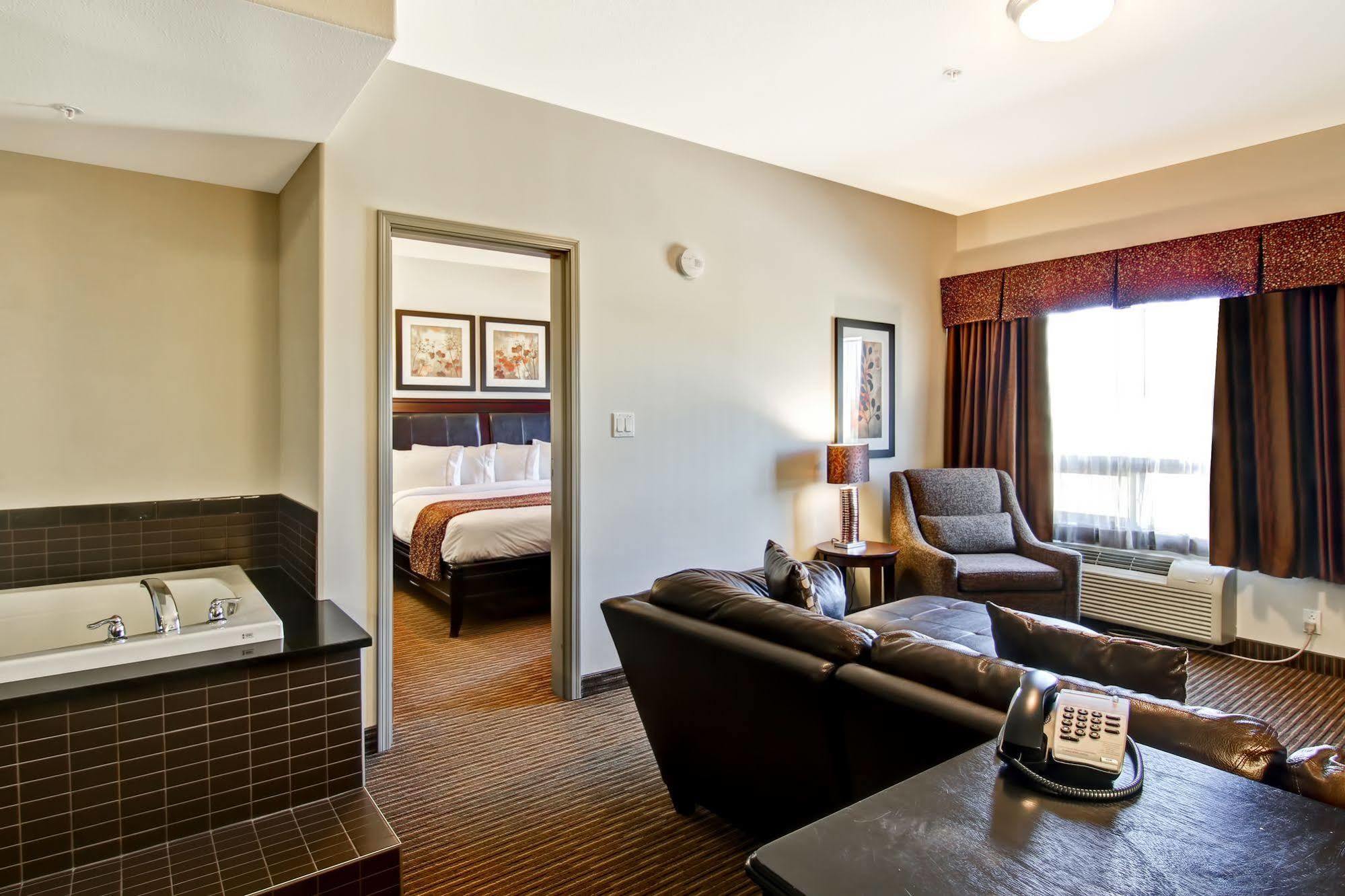 Canalta Hotel Tisdale Esterno foto
